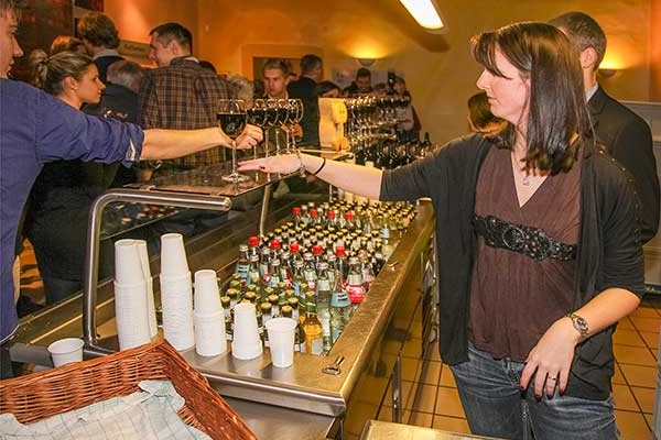 vernissage-detsch-07-thekeEEC2B070-D398-F18E-F440-7B87C36A3982.jpg