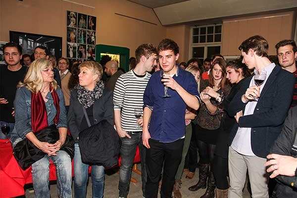 vernissage-detsch-22-publikumD1A626EB-F9A0-DC41-9485-2B2298EE5739.jpg