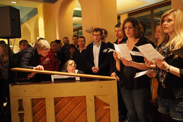 042-vernissagebecker-357656C820-02F8-AE11-6C61-8B29D8CE362C.jpg