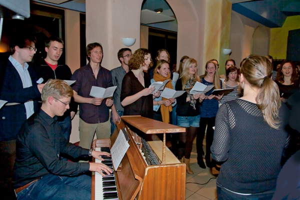 043a-vernissagedetsch-77478C7FF4-9440-0296-B79B-D865FE9E951C.jpg