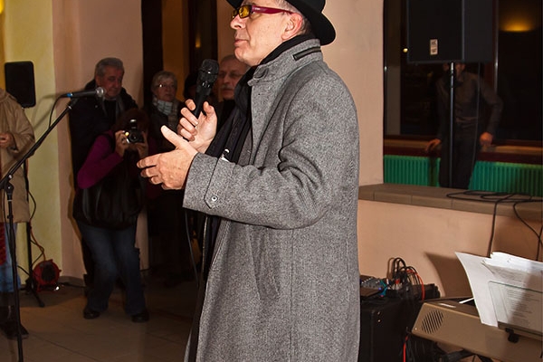 vernissage-185EAE7B71-1646-E430-C47E-548BDD7F5D9B.jpg