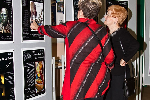 vernissage-516A3D6AF2-C54E-33B8-C7E3-F08B082F028C.jpg