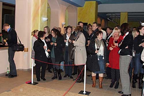 bendfeldt-vernissage-15BA022052-5C70-F140-DB55-5A0960E4E071.jpg