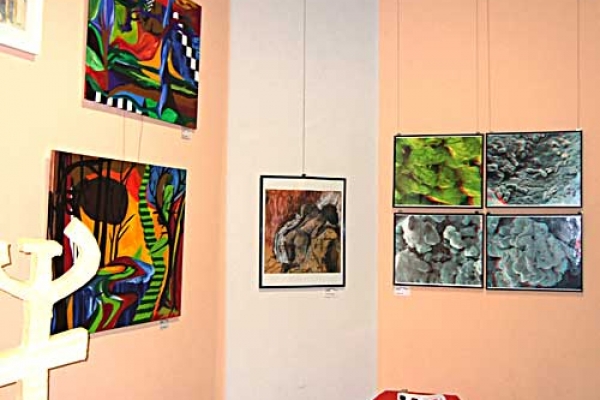 summa-vernissage-228BE2E664-6F42-CA5A-79DA-9C9D13018CAF.jpg