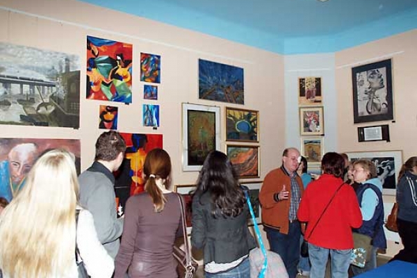 vernissage-2007-84D23DA96-641E-582E-47A2-B79C62F48015.jpg