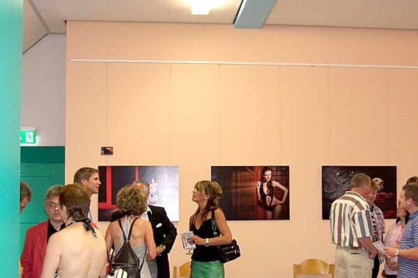 vernissage-2007-extra-098B23D668-508D-E00C-9903-1C5C632ED041.jpg