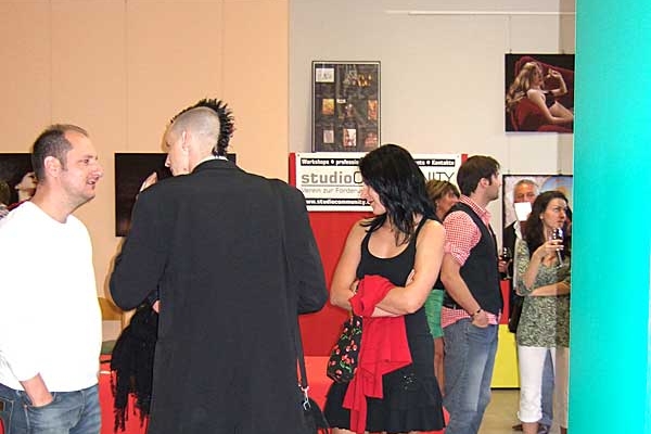 vernissage-2007-extra-11E01DDD14-0C68-E070-98A5-CC6E517291DA.jpg