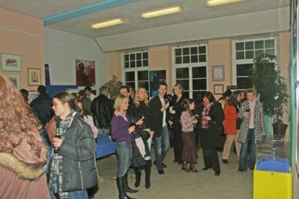 vernissage-22CA23773F-446E-6DC9-7422-3EF983C4DE9B.jpg