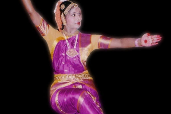 roshany-0254A6E098-64FC-13CB-11D9-C8C414474D5E.jpg