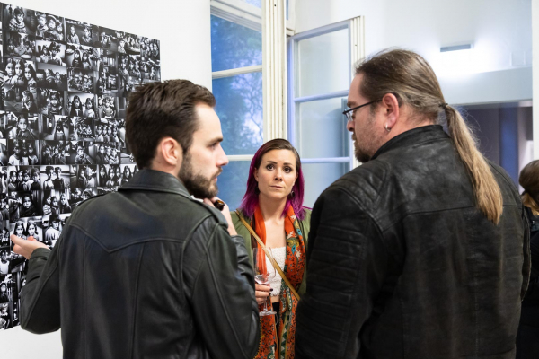 kunst-in-der-mansa-familie-122CF1AC83-1CDB-BC16-A0C0-D068BF3F6E5F.jpg