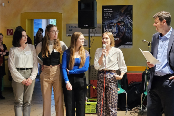 kidm-ero-ffnung-kopieC20245AC-0DED-A16E-01FF-2DCEE18064F9.jpg