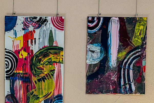 kunst-in-der-mensa-2025-40B607EDDC-ABA8-98AA-4DEF-5287C9259FAF.jpg